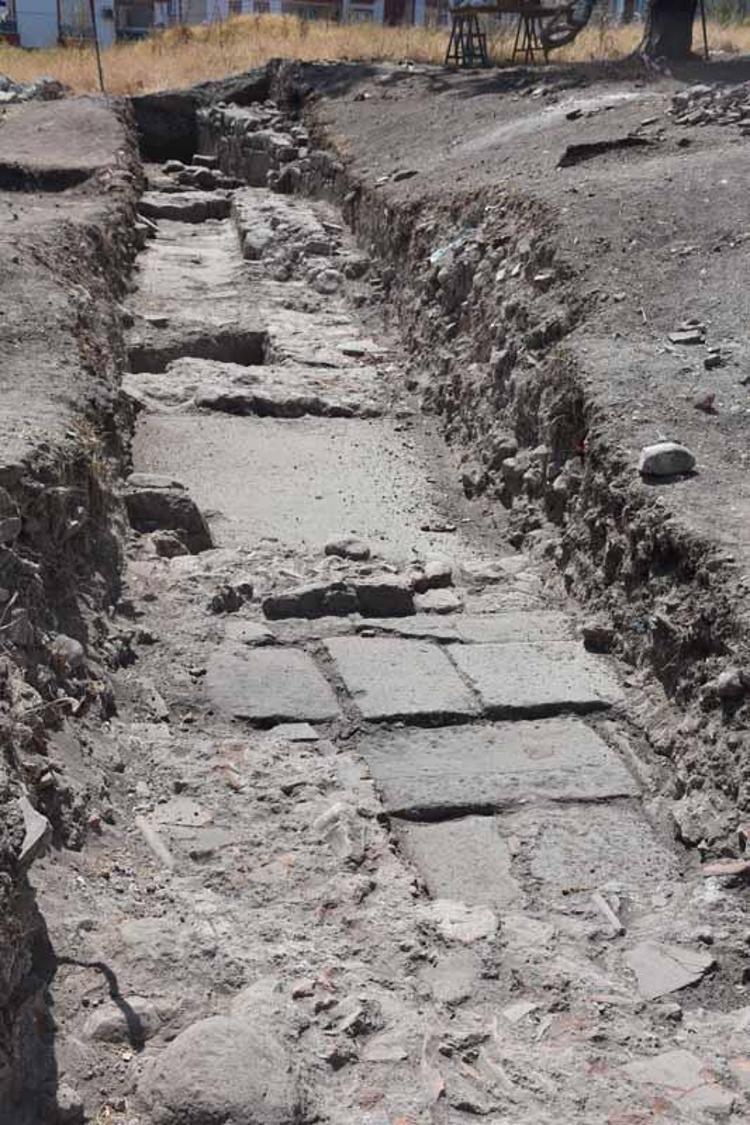 4 FARKLI TARİHİ DÖNEM, AYNI SAHADA