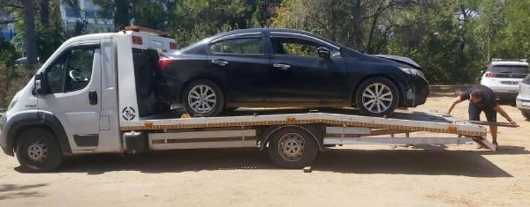 OTOMOBİLLE GELDİ, OTOBÜSLE EVE DÖNDÜ