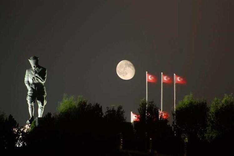 6 AYDA GEÇİLEMEZ, DENİLDİ; YARIM SAATTE GEÇİLDİ