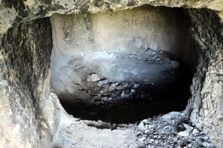 YER ALTINDA BULDUKLARI İÇİN KENDİLERİNİ HAK SAHİBİ GÖRÜYORLAR