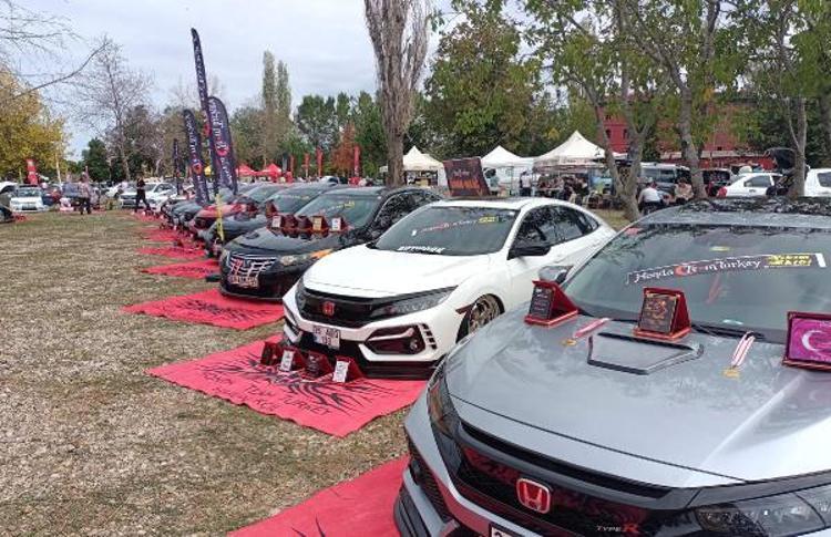 HOBİMİZ SAYESİNDE DİĞER İNSANLARLA TANIŞIYORUZ