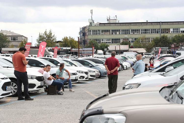 OTO GALERİCİLERİN 15 EYLÜL TELAŞI