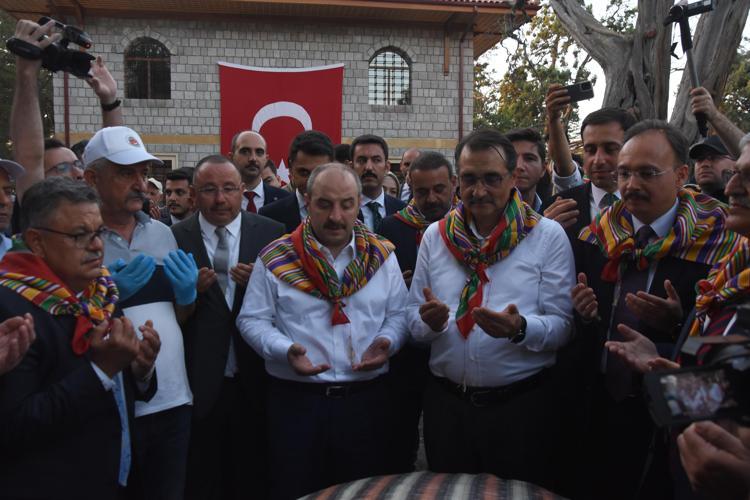 SÖĞÜT ŞENLİKLERİNE KATILDILAR