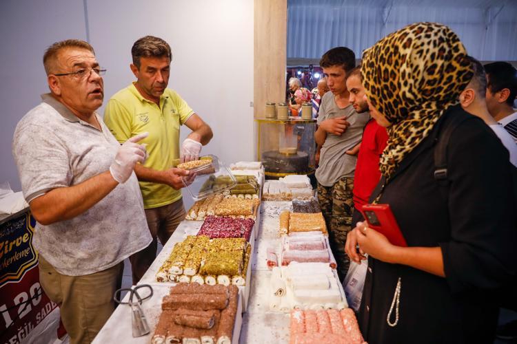 KONYANIN HAMURU MAYASIZ VE İNCE OLUYOR