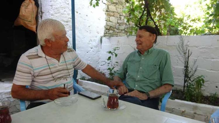 EN ÇOK BENİM YEMEKLERİMİ SEVİYOR