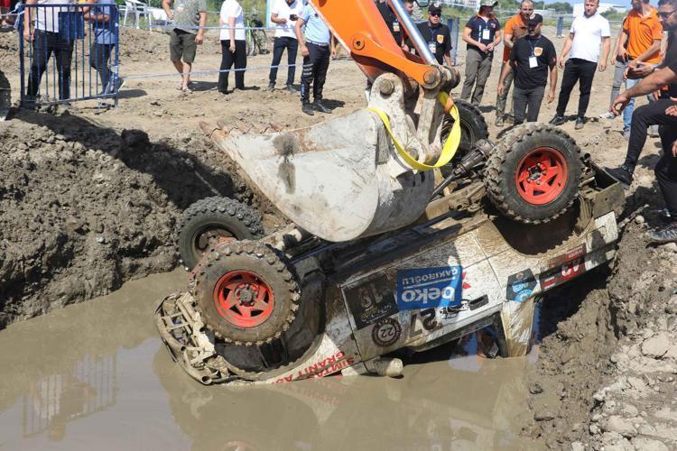 TOPARLAYAMADIM, DEVRİLDİM