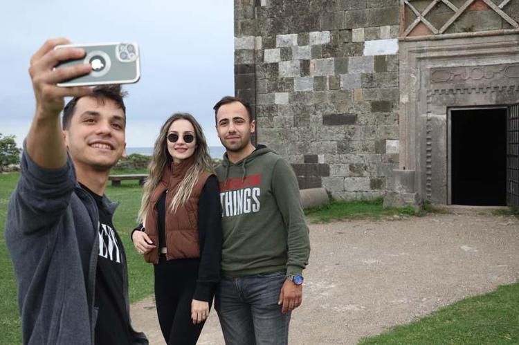 MİTOLOLOJİDE ALTIN POST