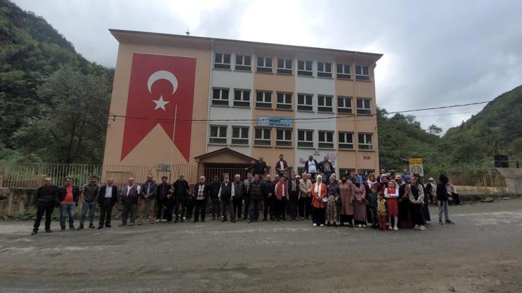 ‘OKUL YOLU GERÇEKTEN TEHLİKELİ’