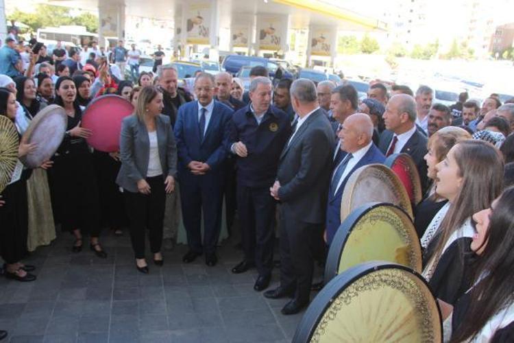 REHAVET YOK, ZAFER SARHOŞLUĞU YOK