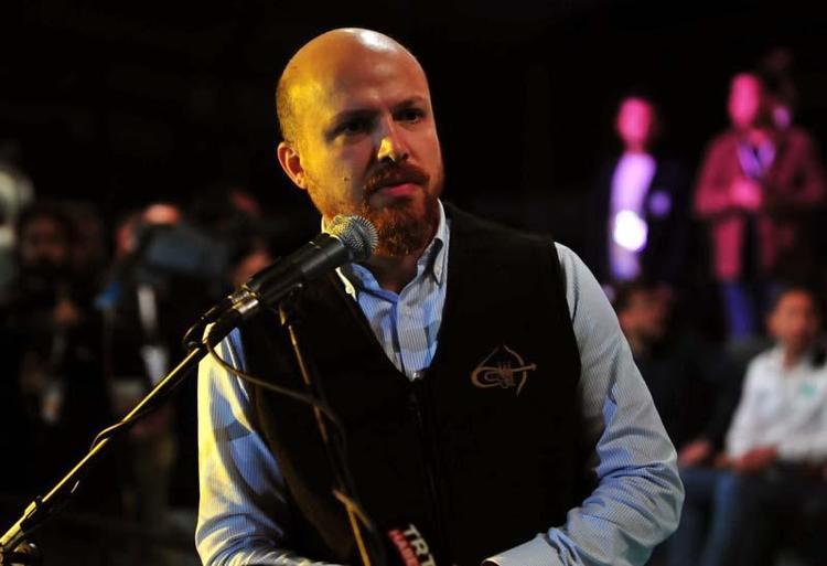 “YERLEŞİK DÜNYANIN O GÖÇEBE RUHUN BARIŞ DOLURUHUNA İHTİYACI OLDUĞUNU DÜŞÜNÜYORUZ”