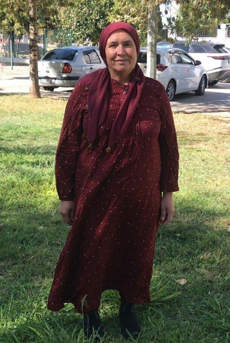 YILDA 1 KEZ DÜZENLİ KADIN DOĞUM MUAYENESİ YAPILMALI