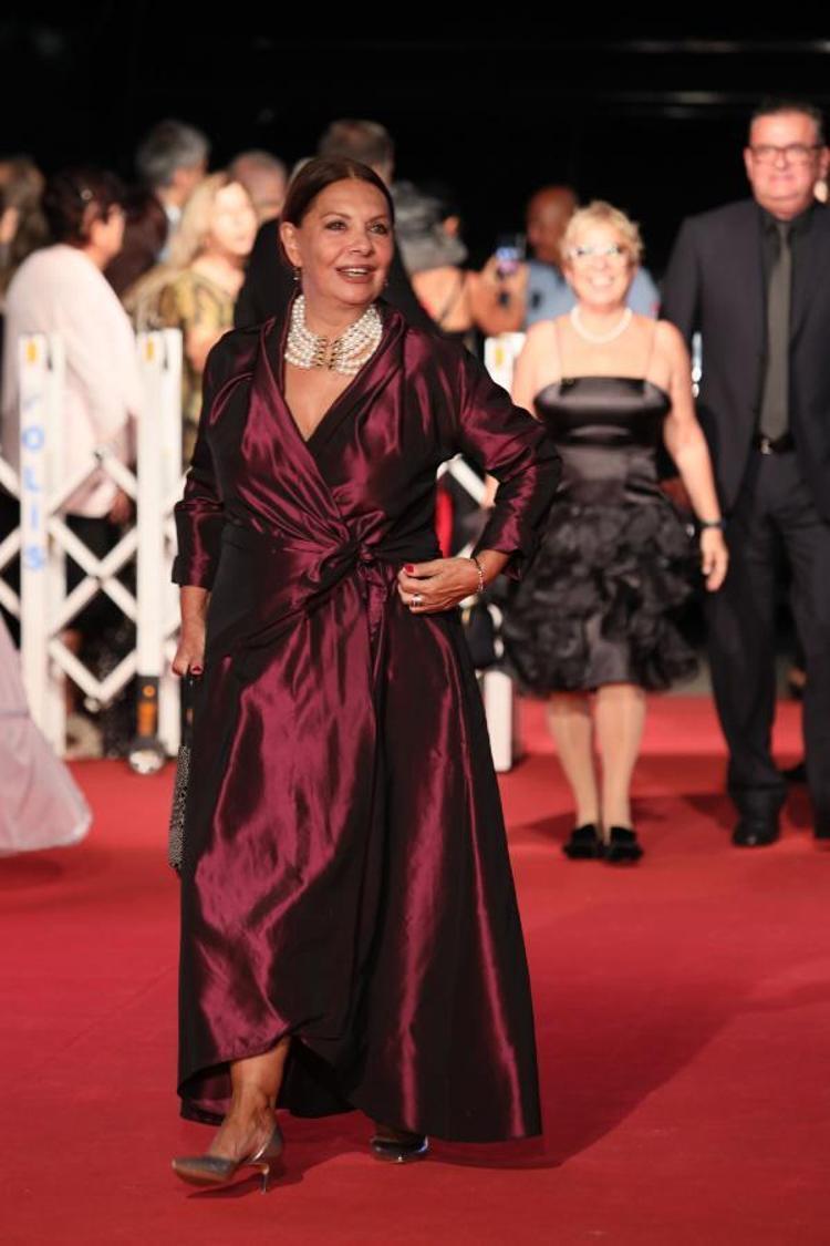 SİNEMAMIZA SAHİP ÇIKAN HERKESE ÇOK TEŞEKKÜR EDİYORUZ