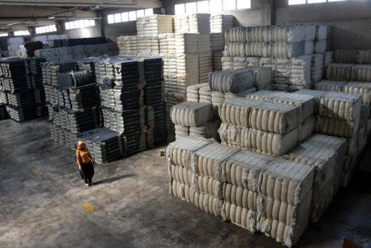 TEKSTİL ATIKLARINI MUHTEVİYATLARINA GÖRE AYRIŞTIRIYORUZ