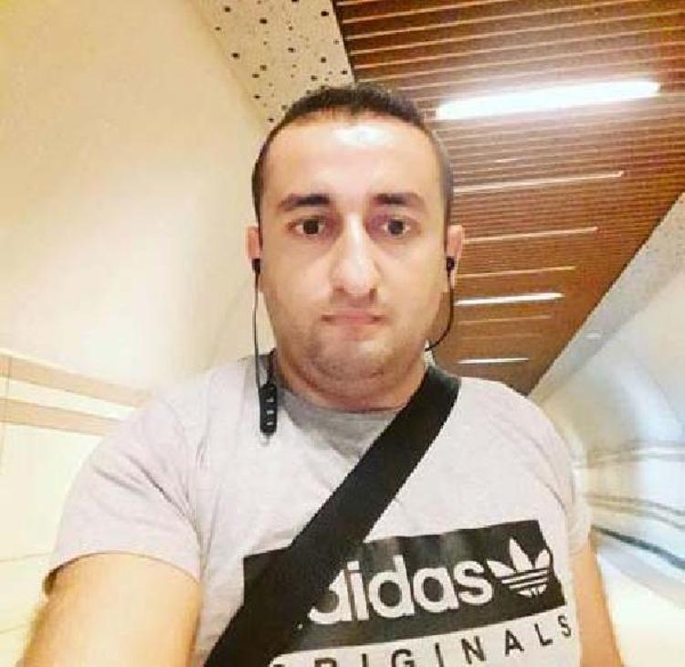 İKİ GÜNDÜR EVİN ÖNÜNDE BEKLİYORDU