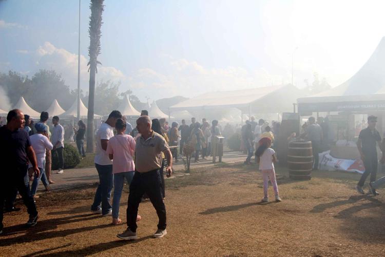 ‘FESTİVAL 3 GÜN DEĞİL 10 GÜN OLSA KALABALIK BİTMEZ’