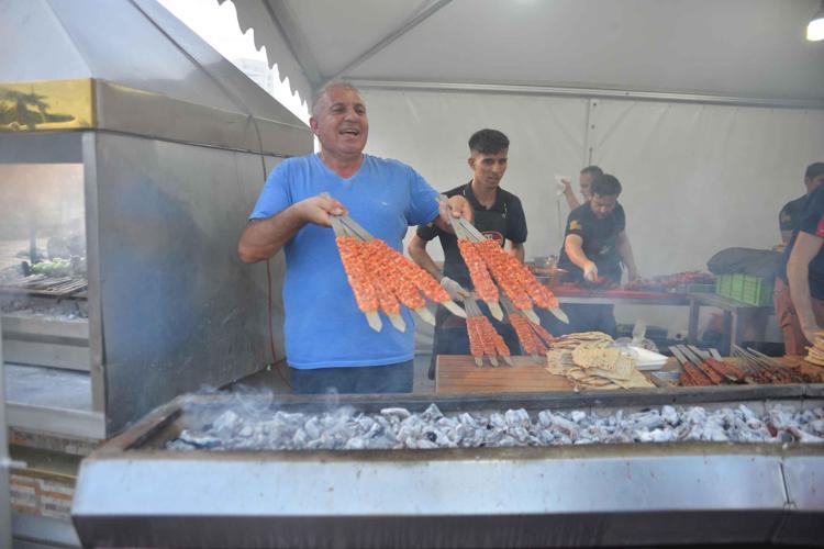 FESTİVALDE İLK TERCİHİMİZ KEBAP OLUYOR