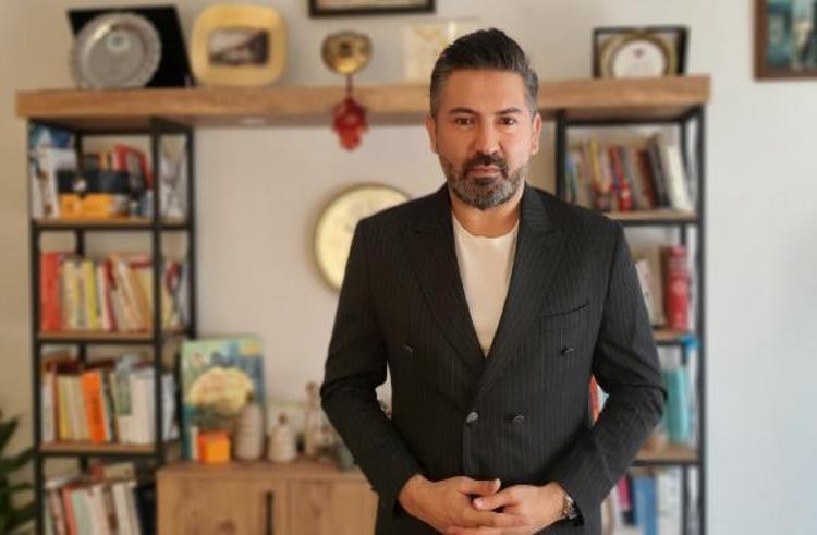 KARDEŞİM DOĞDUĞUNDA BOĞAZINI SIKACAĞIM