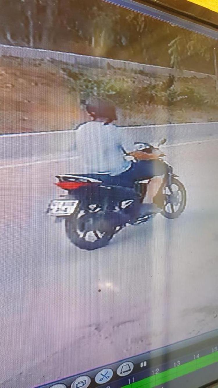 YANGIN BÖLGELERİNDE MOTOSİKLET İZİ BULUNMUŞ