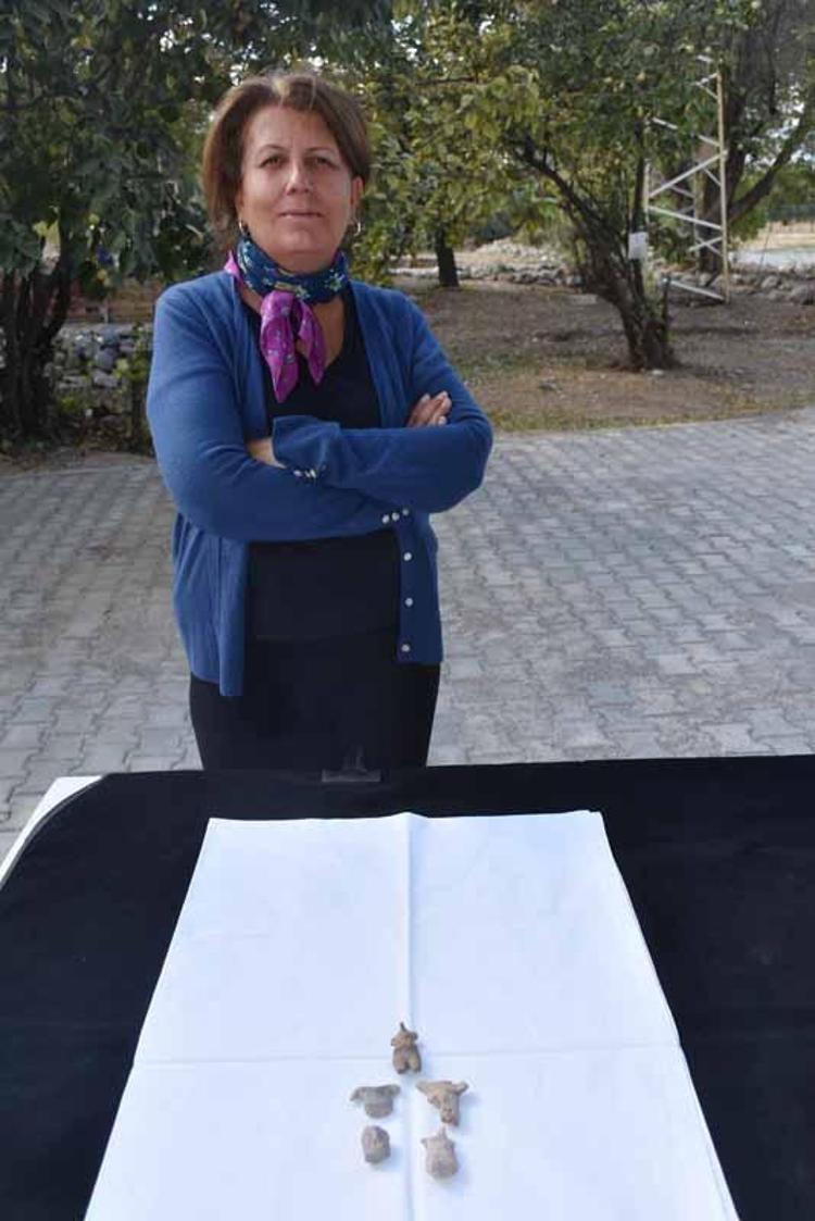 EVLERDE, AVLULARDA VE HÖYÜĞÜN SOKAĞINDA BULDUK