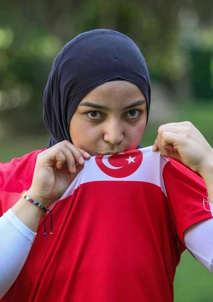 ÇİFT KOLDA ŞAMPİYONUM