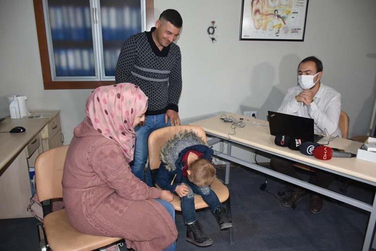 ANNE VE BABASI MUTLU