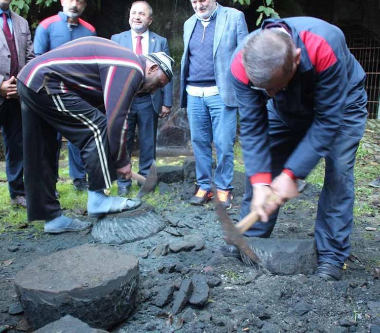 ZOR AMA ÜSTESİNDEN GELECEĞİM