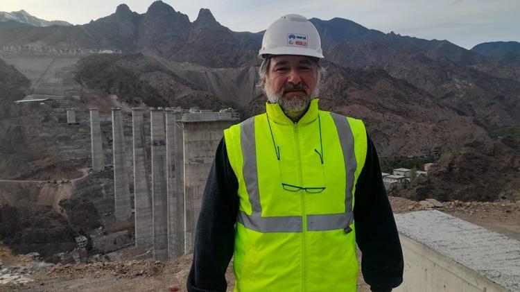 ‘3 VİYADÜK TRAFİĞE AÇILDI’