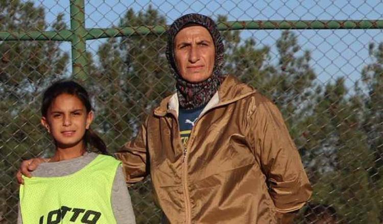 ‘BENİM İZİMDEN GELEN KIZ ÇOCUKLARINA DERS VERİYORUM’