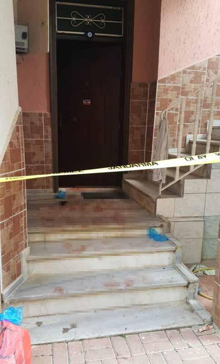 KADİRLE ÜÇLÜ İLİŞKİYE GİRDİK