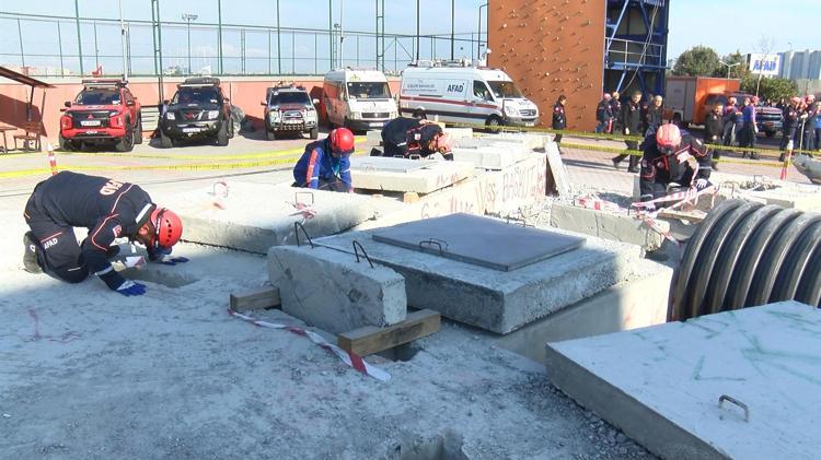 DEPREM ANINDA DOĞRU DAVRANIŞA YÖNELİK KOLEKTİF BİR BİLİNÇ OLUŞTURMAYI HEDEFLİYORUZ