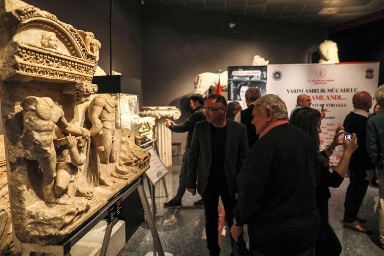 9 ÖNEMLİ HAZİNE ÜLKESİNE GERİ DÖNDÜ