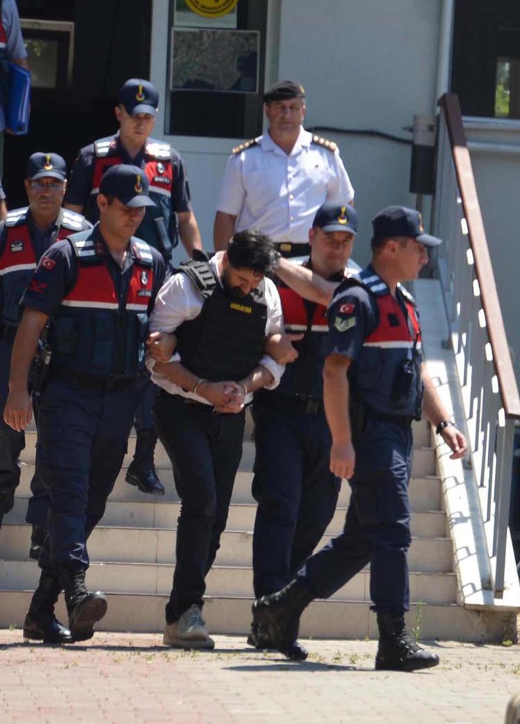 KİMYA FAKÜLTESİ MEZUNU BİRİ ATEŞİ SÖNDÜRMEK İÇİN RAKI DÖKMEZ