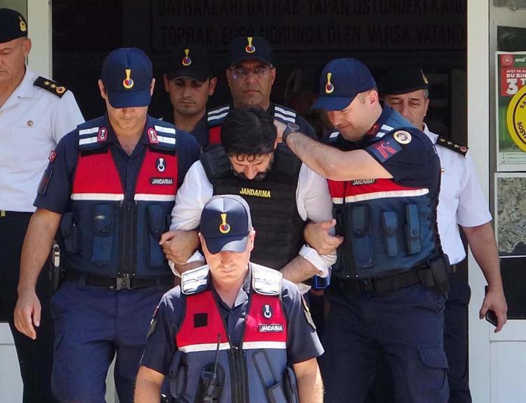 ARIKANDA 47 BIÇAK, ŞOFÖRÜ EKERDE 66 KESİCİ VE DELİCİ ALET YARASI