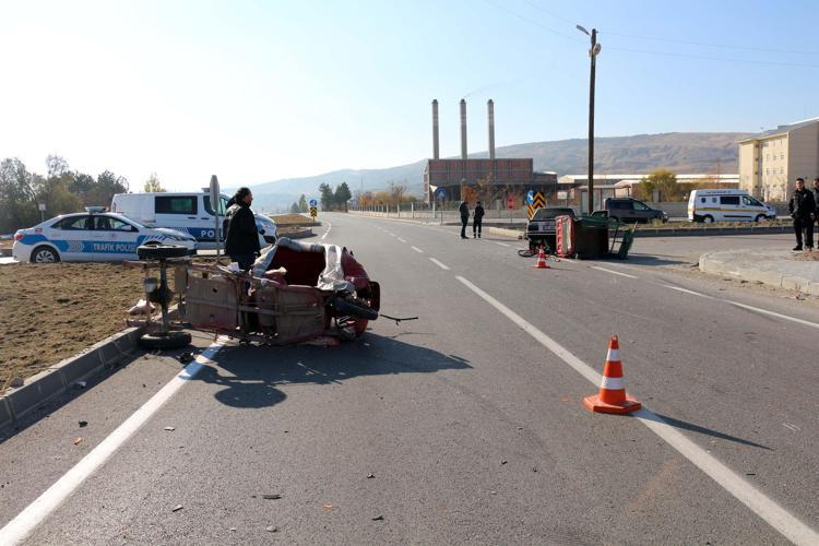 TRİPORTÖR SÜRÜCÜSÜ HAYATINI KAYBETTİ