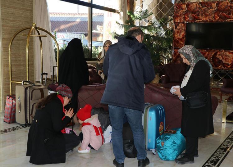 İRANDAKİ OLAYLARIN DURMASINI BEKLİYORUZ