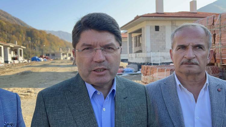 ÖNCE KÖY TAŞINACAK