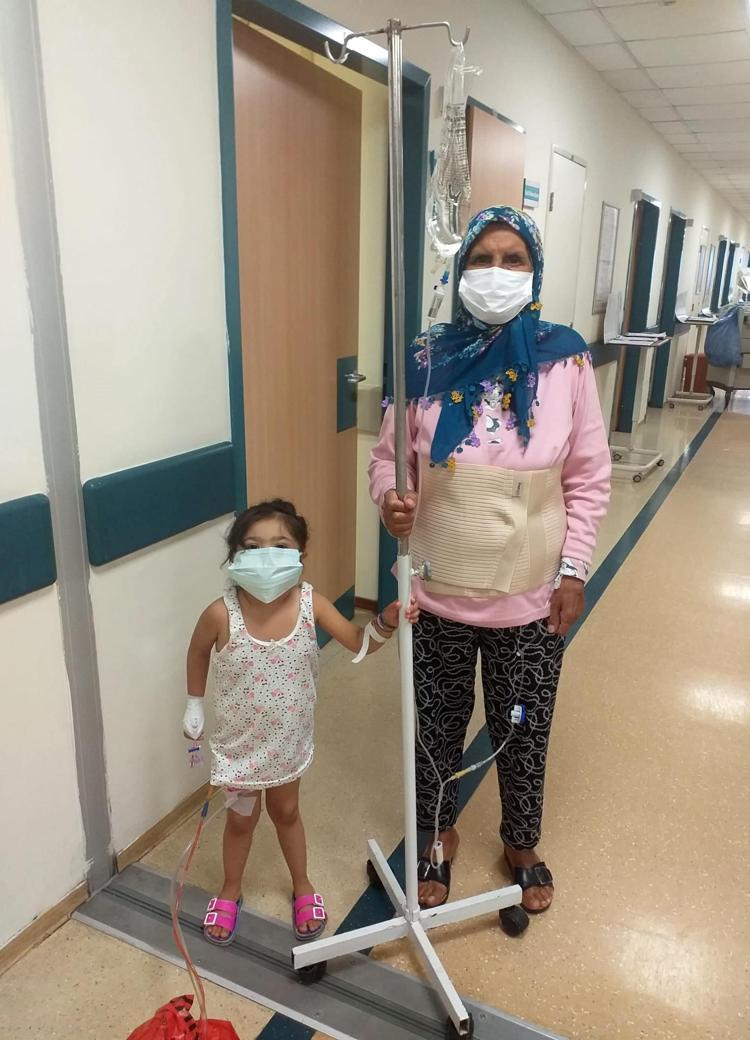 SENİN KIZIN DA BENİM CANIM DEDİ, TORUNUNA BÖBREĞİNİ BAĞIŞLADI