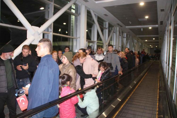 BAKAN ÇAVUŞOĞLU: VATANINIZA HOŞGELDİNİZ