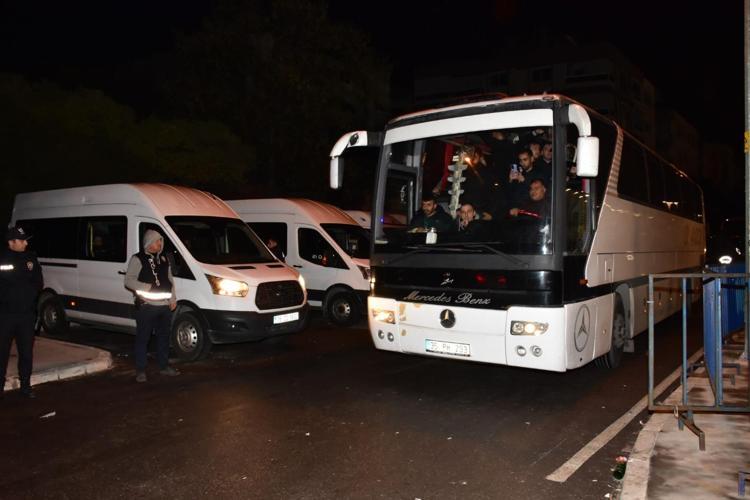 ALTAY TARAFTARLARI 7 SAAT SONRA STATTAN AYRILDI