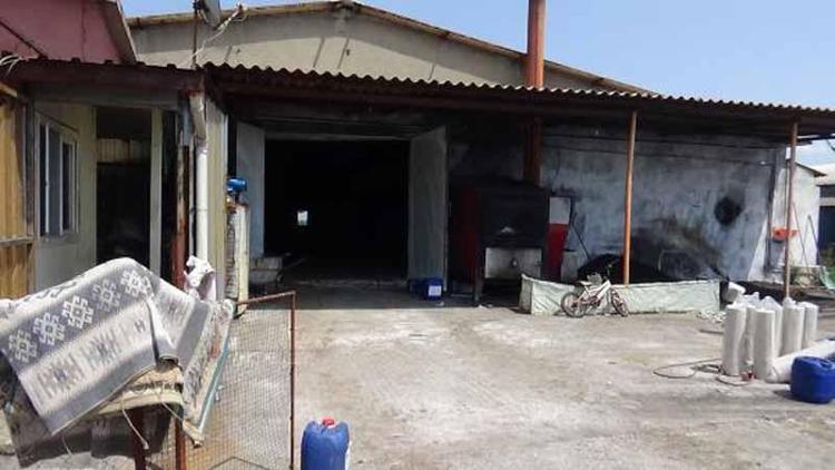 BİRKAÇ KEZ BIÇAK SALLADIĞIMI HATIRLIYORUM