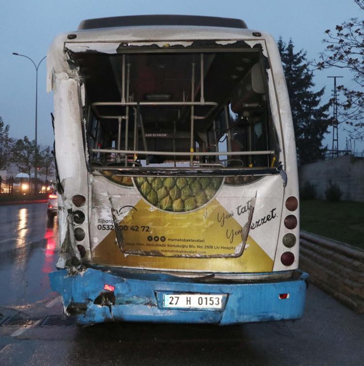 Gaziantep'te zincirleme kaza: 17 yaralı