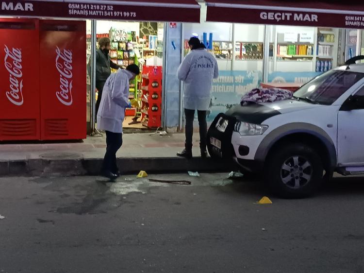 YARALILARDAN BİRİ HAYATINI KAYBETTİ