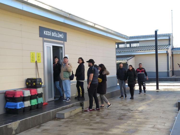 2 YILDA 16  BİN KÜSÜR HAYVANIMIZA MUAYENE VE TEDAVİ İŞLEMİ GERÇEKLEŞTİRDİK