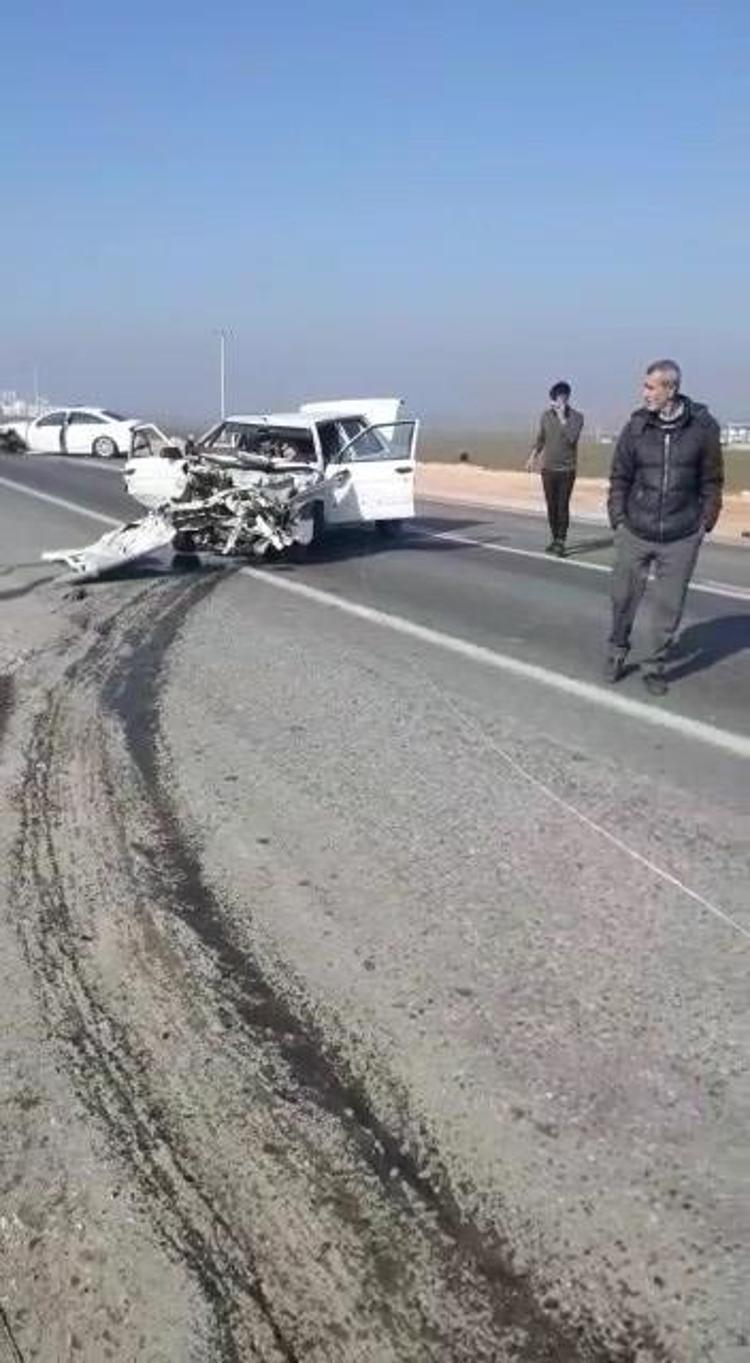 Batman'da otomobiller çarpıştı: 1 ölü, 3 yaralı