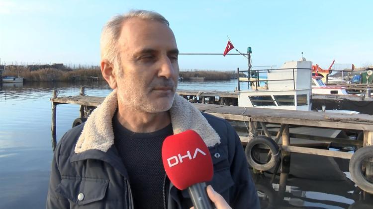 BALIKÇILAR TEKNELERİNİ BİLE BU KİRLİ SUDA YIKAMIYOR