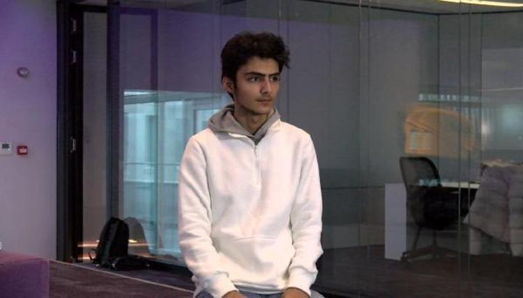 BENİM GİBİ BİRÇOK GENÇ VAR