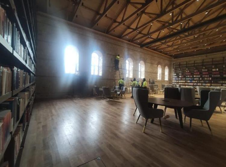 DÜNYADA BAŞKA BİR EŞİ OLMAYAN ESERLER VAR