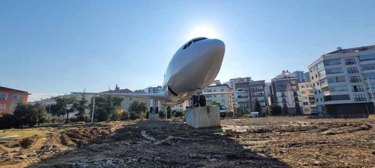 YARDIMCI PİLOT: TOPRAK ALANDA SÜRÜKLENDİK