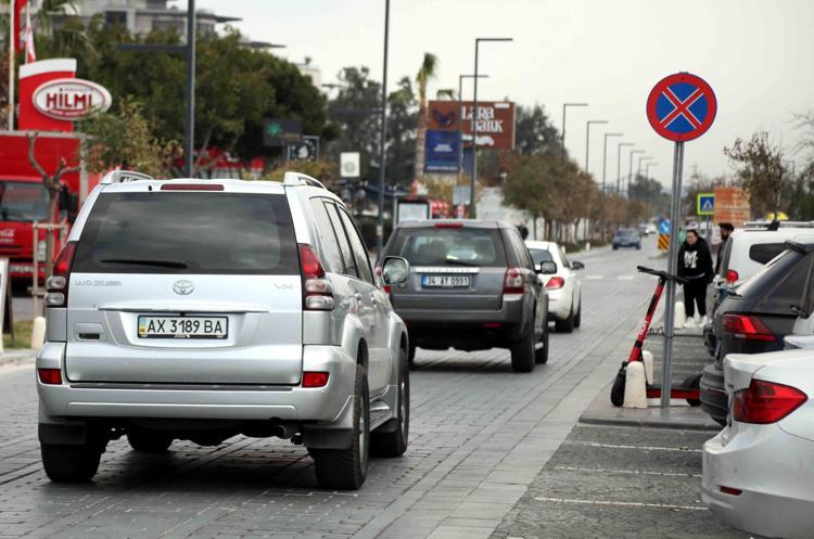 10 MAHALLE İKAMET İZNİNE KAPALI