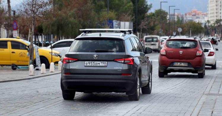 SOSYAL MEDYAYA SIÇRADI